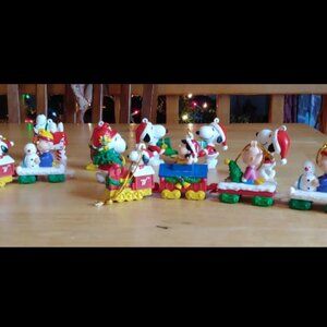 Vintage Whitmans Peanuts Christmas Ornaments